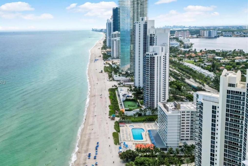 Apartament Oceanfront With Balcony Sunny Isles - Spectacular! Miami Beach Zewnętrze zdjęcie